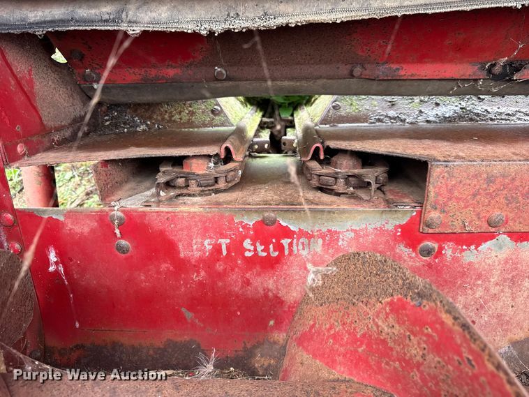 image for item ER0301 International Harvester 403C combine