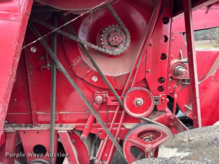 image for item ER0301 International Harvester 403C combine