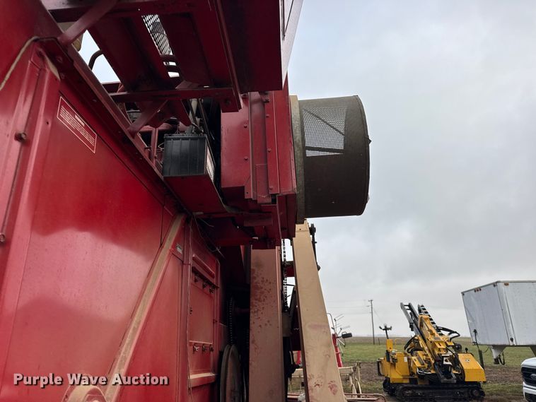 image for item ER0301 International Harvester 403C combine