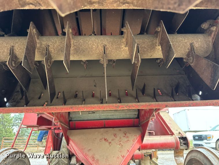 image for item ER0301 International Harvester 403C combine