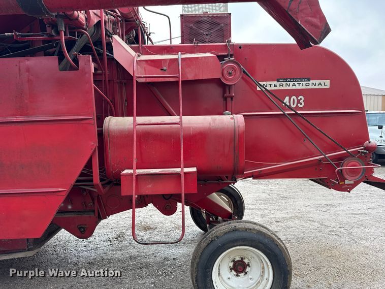 image for item ER0301 International Harvester 403C combine
