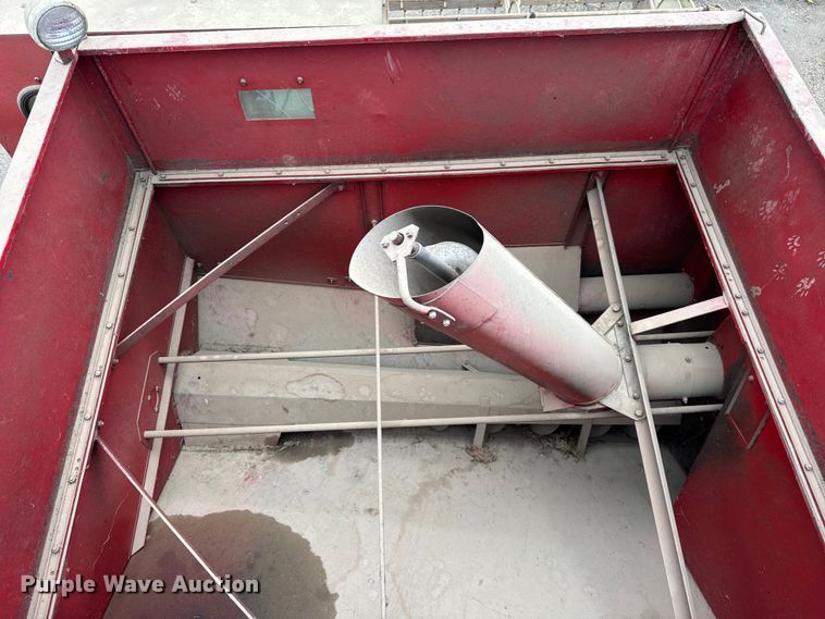 image for item ER0301 International Harvester 403C combine