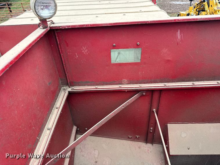 image for item ER0301 International Harvester 403C combine