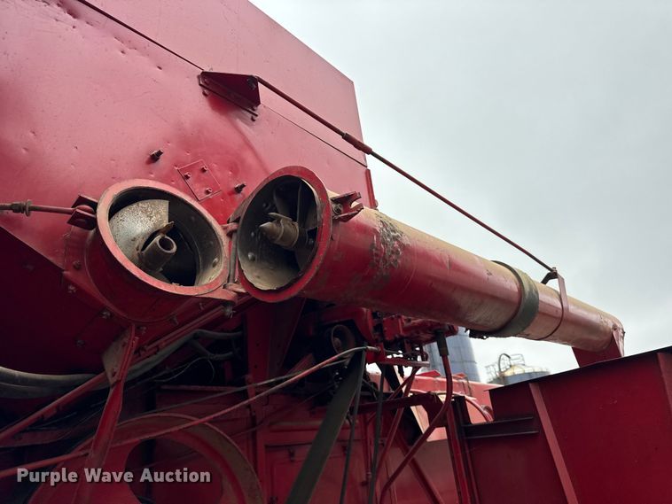 image for item ER0301 International Harvester 403C combine