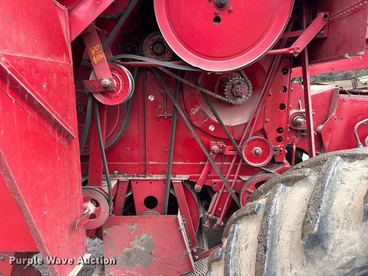 image for item ER0301 International Harvester 403C combine