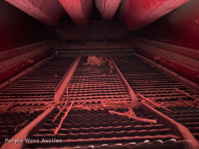 image for item ER0301 International Harvester 403C combine