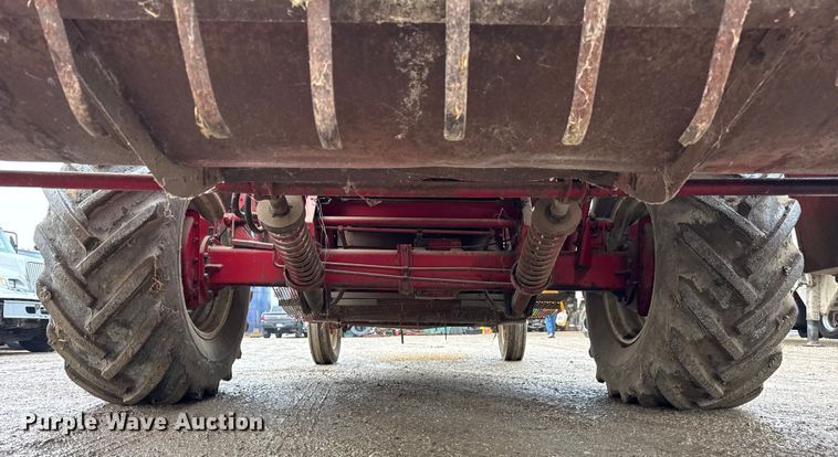 image for item ER0301 International Harvester 403C combine