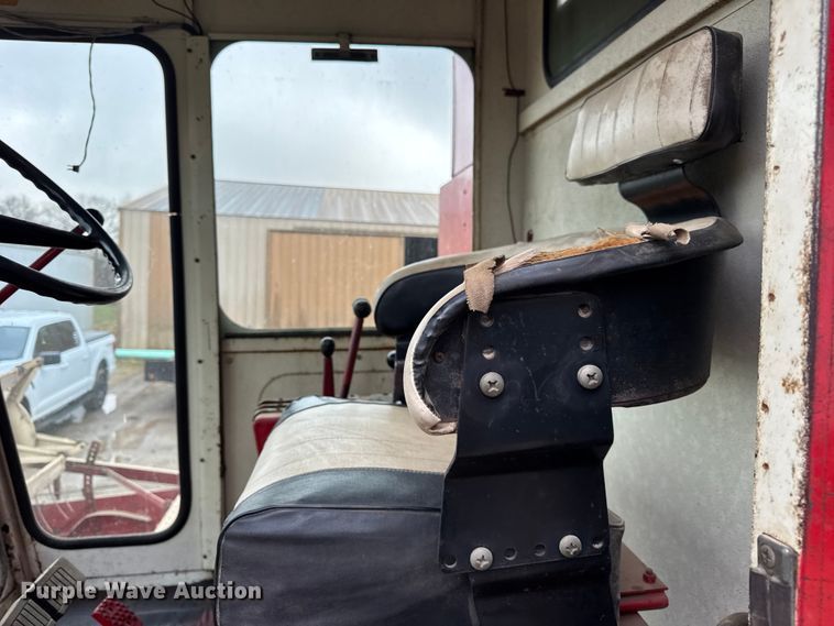 image for item ER0301 International Harvester 403C combine