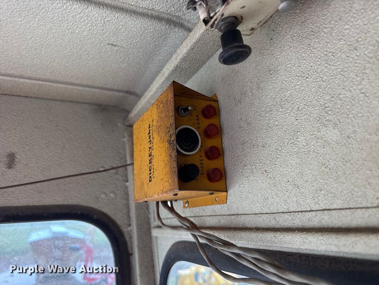 image for item ER0301 International Harvester 403C combine