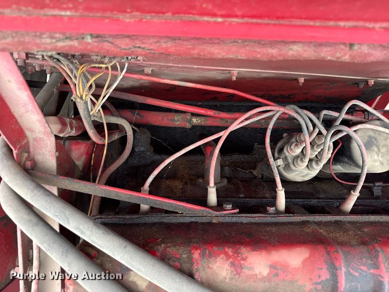 image for item ER0301 International Harvester 403C combine