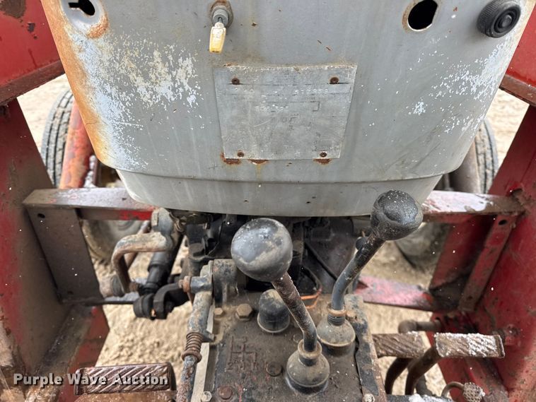 image for item ER0313 White 250 tractor