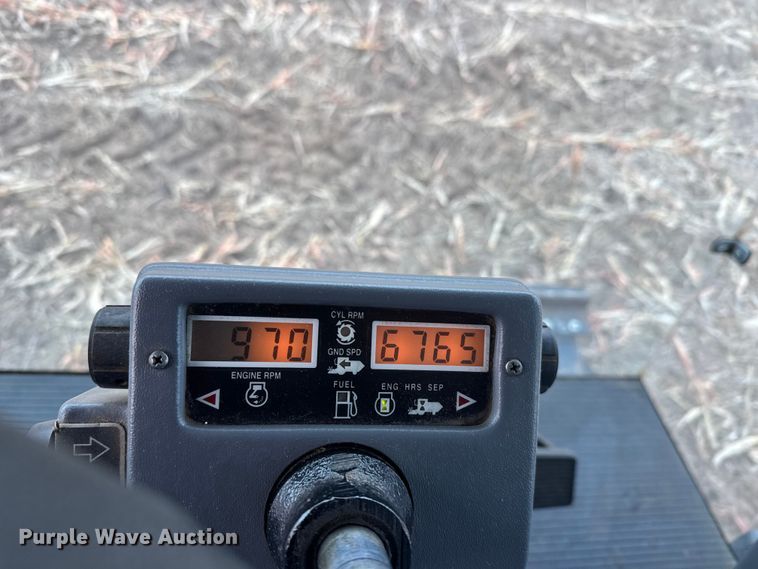 image for item ET4005 1998 Gleaner R62 combine