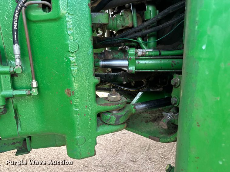 image for item ET4054 1983 John Deere 8650 4WD tractor