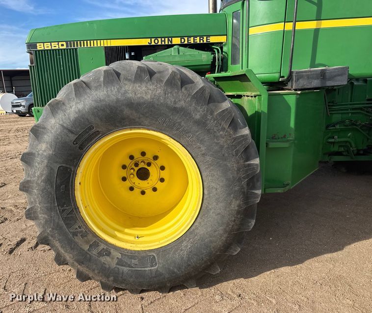 image for item ET4054 1983 John Deere 8650 4WD tractor
