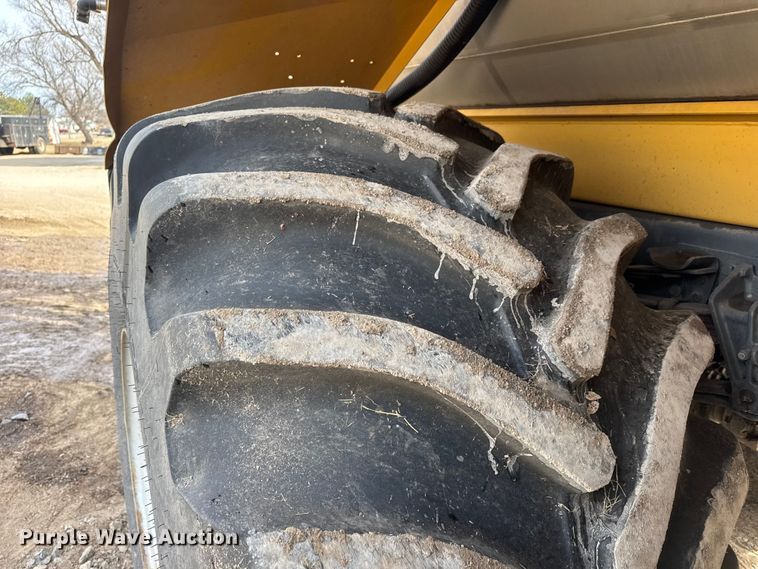 image for item ET4060 AGCO TerraGator TG8400 sprayer