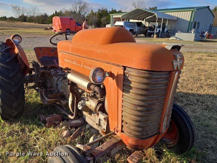 image for item ET5289 1959 Massey Ferguson 50 tractor