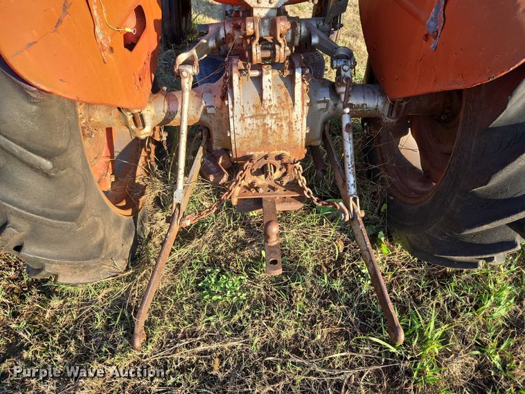 image for item ET5289 1959 Massey Ferguson 50 tractor