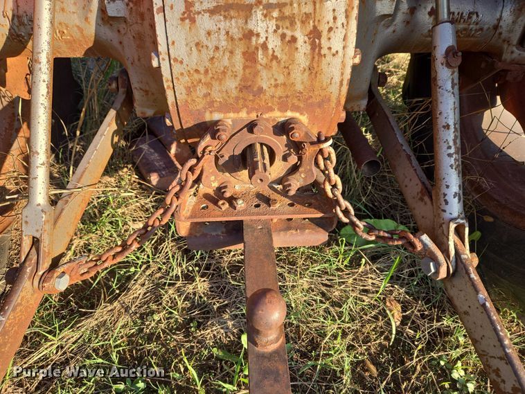 image for item ET5289 1959 Massey Ferguson 50 tractor