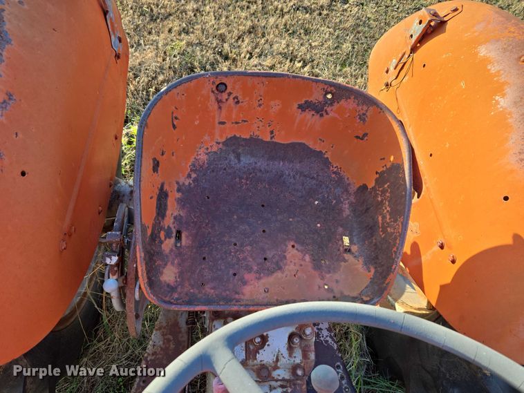 image for item ET5289 1959 Massey Ferguson 50 tractor