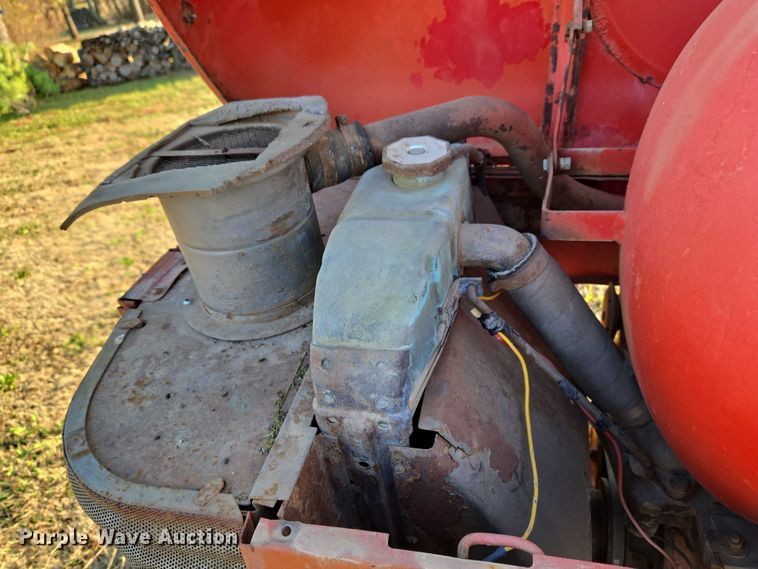 image for item ET5289 1959 Massey Ferguson 50 tractor