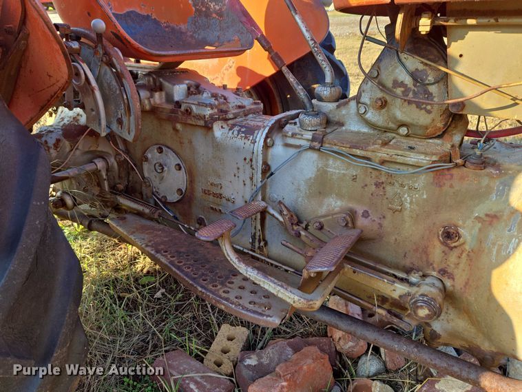 image for item ET5289 1959 Massey Ferguson 50 tractor