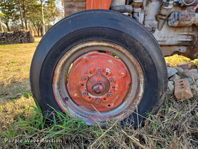 image for item ET5289 1959 Massey Ferguson 50 tractor