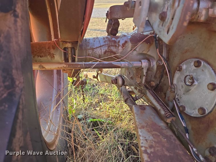 image for item ET5289 1959 Massey Ferguson 50 tractor