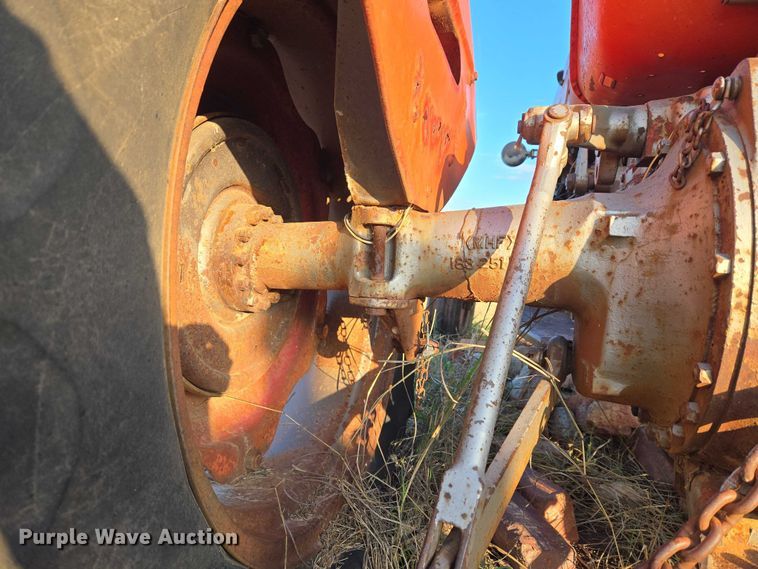 image for item ET5289 1959 Massey Ferguson 50 tractor