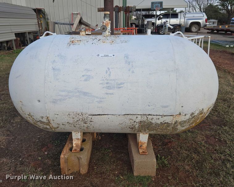 image for item ET5293 1950 McNamar Boiler & Tank Co A0 propane tank