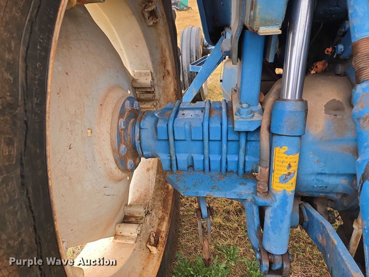 image for item ET5296 Ford 6610 tractor