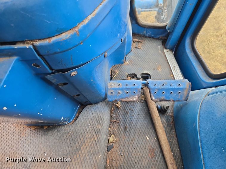 image for item ET5296 Ford 6610 tractor