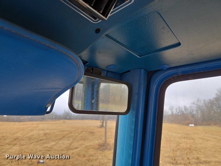 image for item ET5296 Ford 6610 tractor