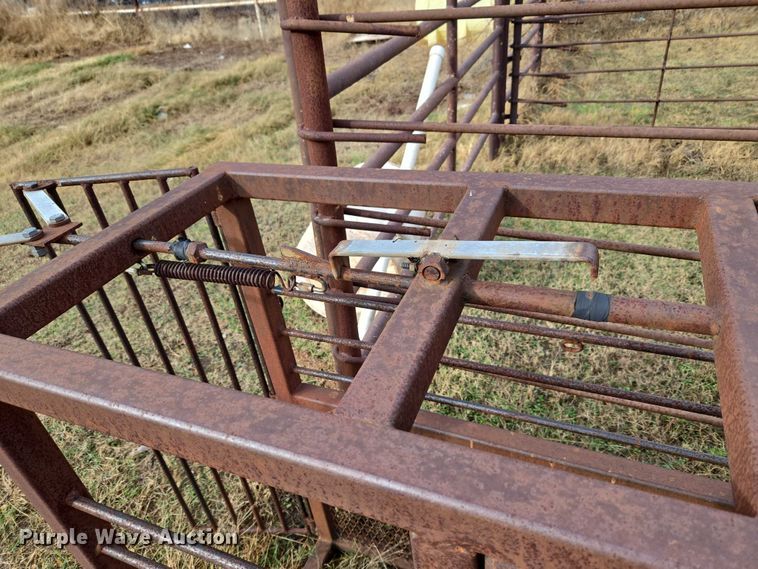 image for item ET5300 Shop built livestock chute