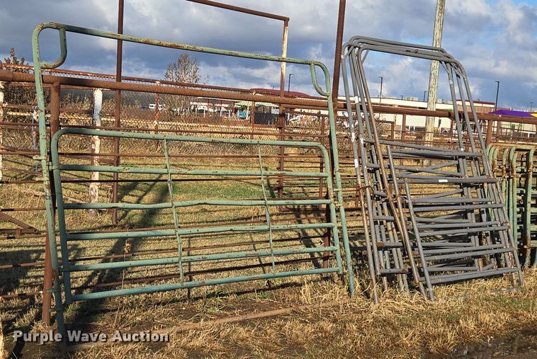 image for item ET5303 Approximately 6 pieces of gate material