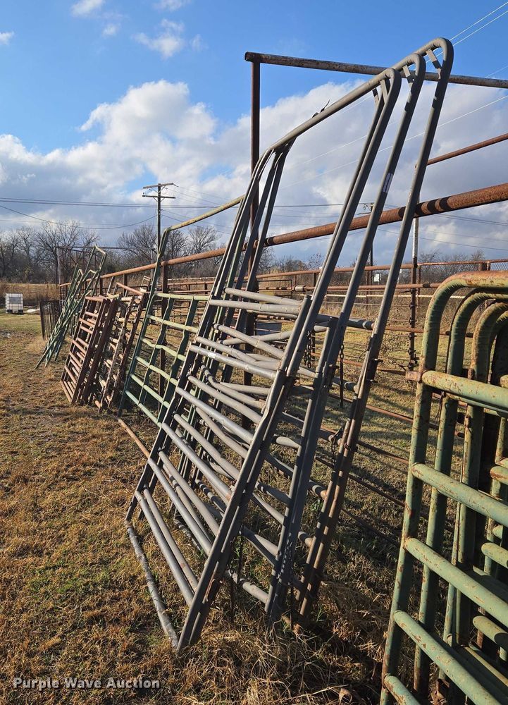 image for item ET5303 Approximately 6 pieces of gate material