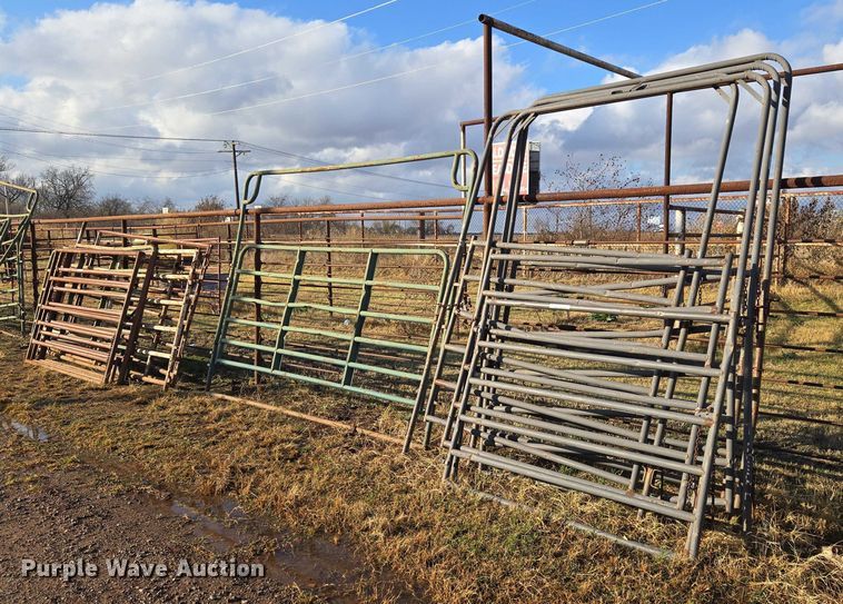 image for item ET5303 Approximately 6 pieces of gate material