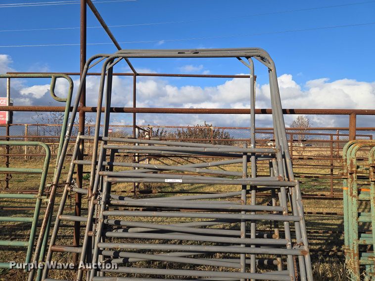 image for item ET5303 Approximately 6 pieces of gate material