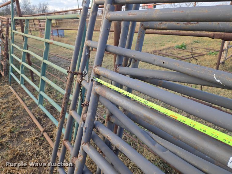 image for item ET5303 Approximately 6 pieces of gate material