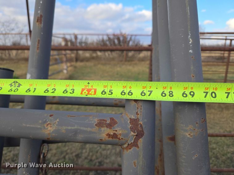 image for item ET5303 Approximately 6 pieces of gate material