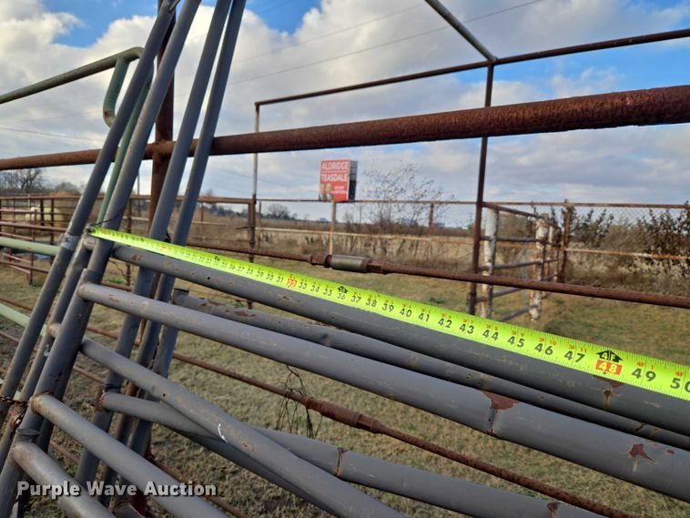 image for item ET5303 Approximately 6 pieces of gate material