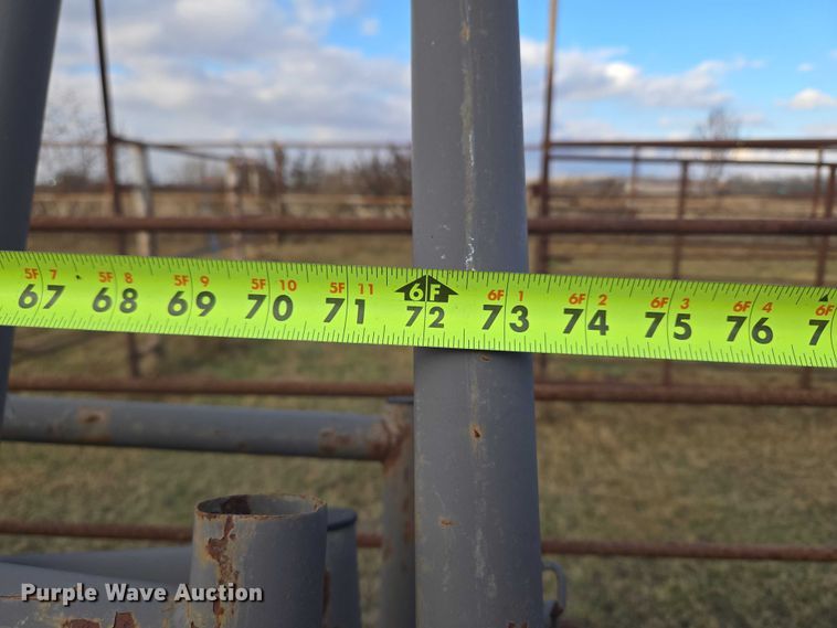 image for item ET5303 Approximately 6 pieces of gate material