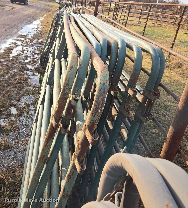 image for item ET5306 Approximately 9 gates