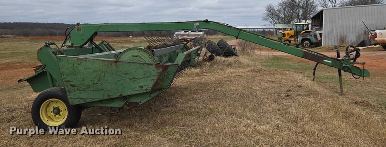 image for item ET5336 John Deere 240 swather / windrower