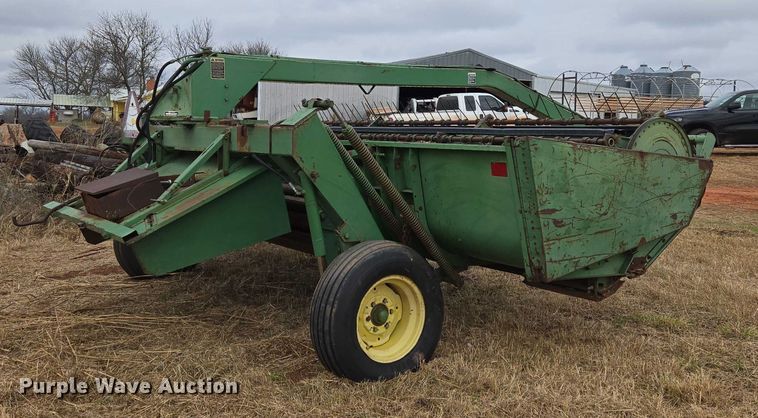 image for item ET5336 John Deere 240 swather / windrower