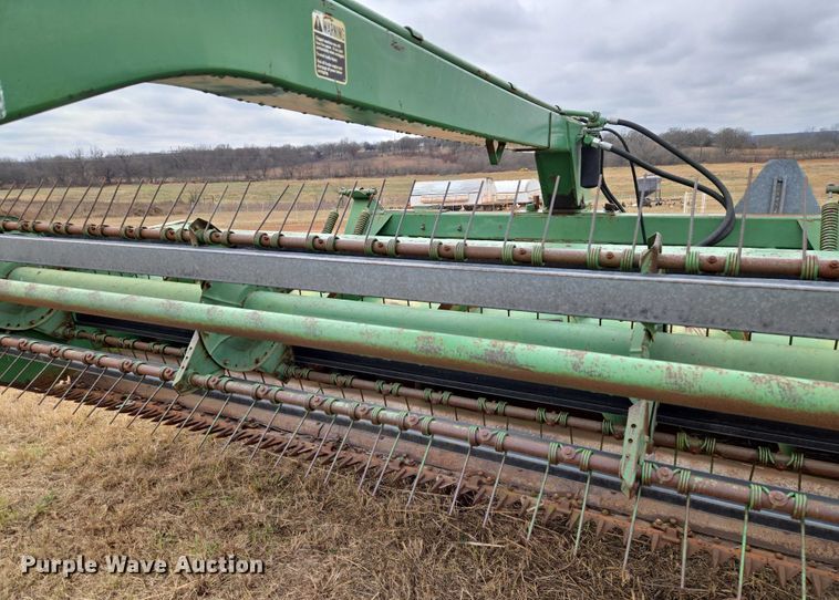 image for item ET5336 John Deere 240 swather / windrower