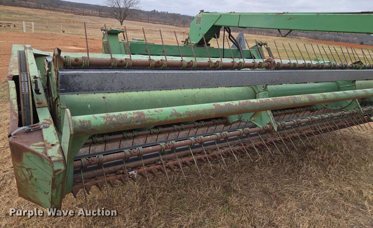 image for item ET5336 John Deere 240 swather / windrower