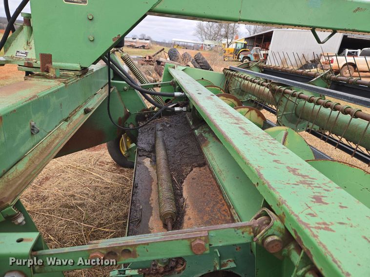 image for item ET5336 John Deere 240 swather / windrower