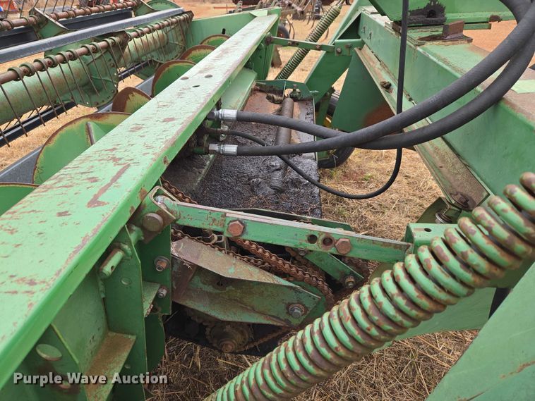 image for item ET5336 John Deere 240 swather / windrower