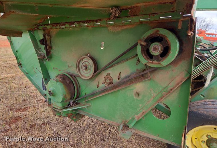 image for item ET5336 John Deere 240 swather / windrower