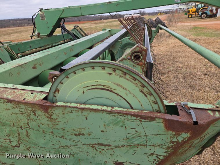 image for item ET5336 John Deere 240 swather / windrower